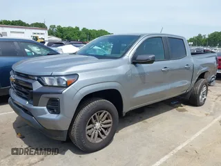 2024 Chevrolet Colorado 2WD LT z VIN 1GCPSCEK3R1318917, wystawiony jako IAAI lot #42157057 z przebiegiem 4841 mil mil oraz . Historia ofert i sprzedaży dostępna na DreamBid. Obrazek 2.