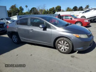 2012 Honda Civic LX z VIN 2HGFB2F53CH324712, wystawiony jako Copart lot #46248345 z przebiegiem 316 459 mil mil oraz Szkoda całkowita • Salvage title. Historia ofert i sprzedaży dostępna na DreamBid. Obrazek 4.