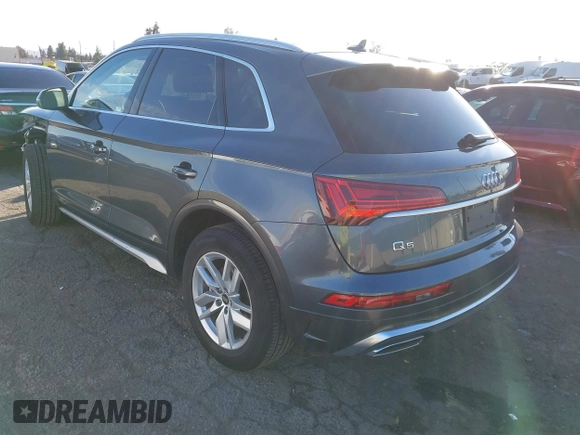 2023 Audi Q5 S line Premium with VIN WA1GAAFY7P2137461, listed as a IAAI auction lot 41621439 with 21,100 mi miles. Bid and sale history available at carsss.com. Image 3.
