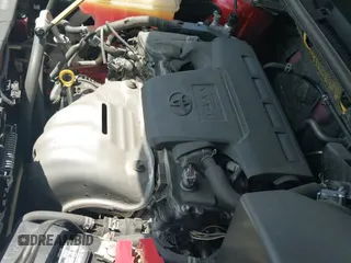 2017 Toyota RAV4 XLE z VIN JTMWFREV9HJ143181, wystawiony jako IAAI lot #41680699 z przebiegiem 86 159 mil mil oraz . Historia ofert i sprzedaży dostępna na DreamBid. Obrazek 19.