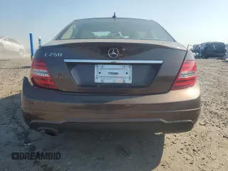 2014 Mercedes-Benz C 250 Sport z VIN WDDGF4HB7EA944038, wystawiony jako Copart lot #62121165 z przebiegiem 66 524 mil mil oraz Szkoda całkowita • Salvage title. Historia ofert i sprzedaży dostępna na DreamBid. Obrazek 6.