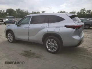 2024 Toyota Highlander LE z VIN 5TDKDRAH3RS544265, wystawiony jako Copart lot #57498995 z przebiegiem 5 374 mil mil oraz Szkoda całkowita • Salvage title. Historia ofert i sprzedaży dostępna na DreamBid. Obrazek 2.
