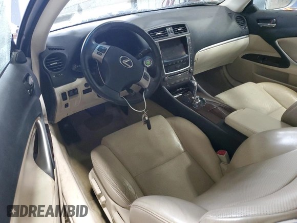 2011 Lexus IS 250 C с VIN JTHFF2C24B2521178, выставлен на аукционе Copart как лот 49988795 с пробегом Не указан миль и Списание • Salvage title. История ставок и продаж доступна на DreamBid. Изображение 8.