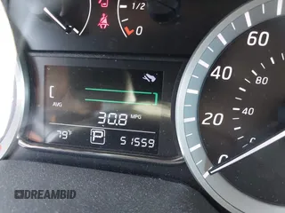 2015 Nissan Sentra SV z VIN 3N1AB7AP8FL629426, wystawiony jako IAAI lot #42304010 z przebiegiem 51 559 mil mil oraz . Historia ofert i sprzedaży dostępna na DreamBid. Obrazek 7.