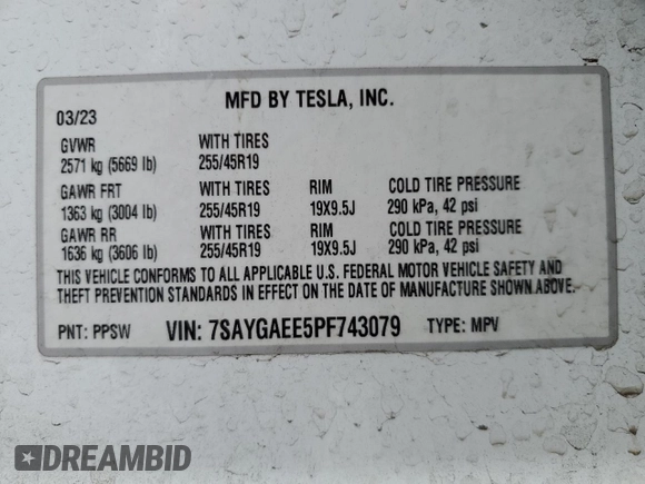 2023 Tesla Model Y Long Range z VIN 7SAYGAEE5PF743079, wystawiony jako Copart lot #45570655 z przebiegiem 46 145 mil mil oraz Szkoda całkowita • Salvage title. Historia ofert i sprzedaży dostępna na DreamBid. Obrazek 16.