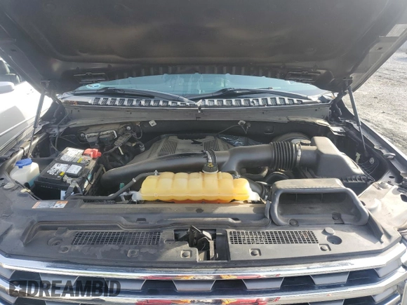 2018 Ford Expedition XLT with VIN 1FMJU1HT2JEA42800, listed as a Copart auction lot 56564745 with 53,878 mi miles and Salvage title. Bid and sale history available at DreamBid. Image 12.