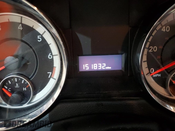 2014 Dodge Grand Caravan American Value with VIN 2C4RDGBG8ER109494, listed as a Copart auction lot 49459085 with 151,832 mi miles and Salvage Title. Bid and sale history available at DreamBid. Image 9.