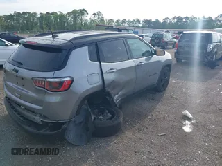 2018 Jeep Compass Latitude with VIN 3C4NJDBBXJT402489, listed as a IAAI auction lot 42369108 with 126,939 mi miles and . Bid and sale history available at DreamBid. Image 4.