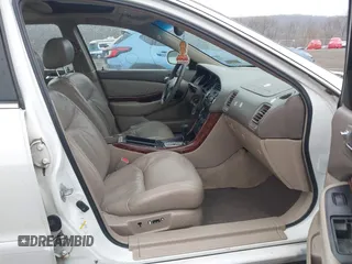 2001 Acura TL with VIN 19UUA56641A033216, listed as a IAAI auction lot 41990006 with 298,562 mi miles. Bid and sale history available at carsss.com. Image 5.