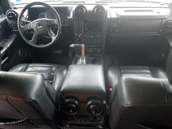 2006 Hummer H2 z VIN 5GRGN23U66H117438, wystawiony jako Copart lot #55833845 z przebiegiem 182 015 mil mil oraz Szkody całkowita. Historia ofert i sprzedaży dostępna na DreamBid. Obrazek 8.