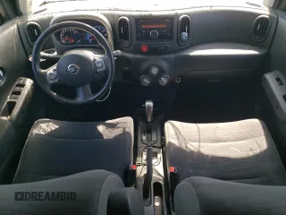 2010 Nissan Cube S z VIN JN8AZ2KR4AT155592, wystawiony jako Copart lot #55804045 z przebiegiem 108 505 mil mil oraz Nie do naprawy • Non repairable. Historia ofert i sprzedaży dostępna na DreamBid. Obrazek 8.