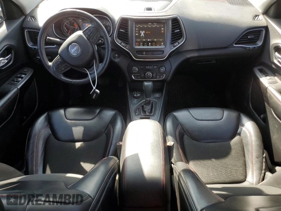 2019 Jeep Cherokee Trailhawk Elite with VIN 1C4PJMBX8KD107404, listed as a Copart auction lot 70588724 with 112,540 mi miles and Salvage Title. Bid and sale history available at carsss.com. Image 8.