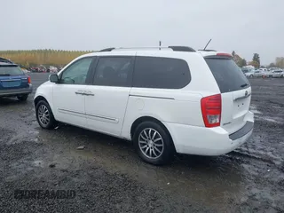 2011 Kia Sedona EX with VIN KNDMH4C73B6373513, listed as a IAAI auction lot 40725087 with 190,859 mi miles. Bid and sale history available at carsss.com. Image 3.