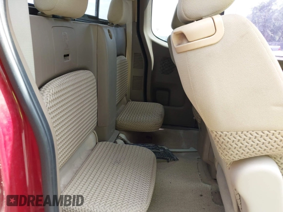 2007 Nissan Frontier SE z VIN 1N6AD06U67C426610, wystawiony jako IAAI lot #42088745 z przebiegiem 214 394 mil mil oraz . Historia ofert i sprzedaży dostępna na DreamBid. Obrazek 8.
