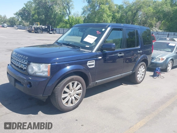 2013 Land Rover LR4 HSE z VIN SALAG2D47DA698706, wystawiony jako IAAI lot #42540198 z przebiegiem 143 584 mil mil oraz . Historia ofert i sprzedaży dostępna na DreamBid. Obrazek 2.