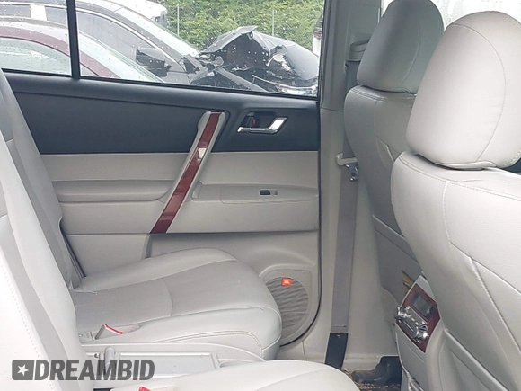 2013 Toyota Highlander Limited with VIN JTEDC3EH7D2012662, listed as a IAAI auction lot 42226232 with 135,064 mi miles and . Bid and sale history available at DreamBid. Image 8.