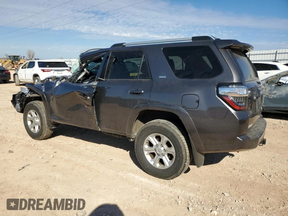 2022 Toyota 4Runner SR5 with VIN JTEMU5JR8N6070247, listed as a Copart auction lot 46717345 with Not provided miles and Salvage title. Bid and sale history available at DreamBid. Image 2.