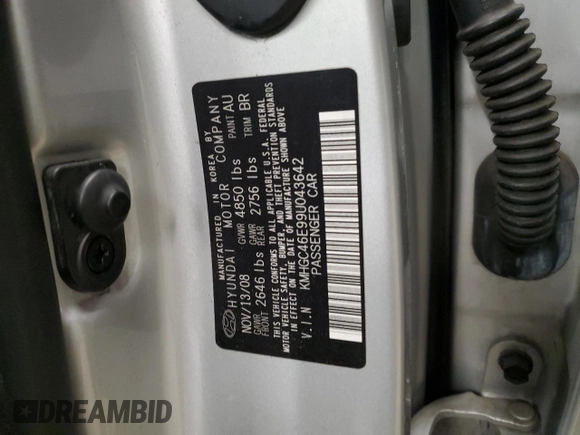 2009 Hyundai Genesis with VIN KMHGC46E99U043642, listed as a Copart auction lot 43167365 with 114,860 mi miles and Salvage Title. Bid and sale history available at DreamBid. Image 12.