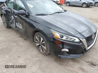 2019 Nissan Altima 2.5 SV with VIN 1N4BL4DVXKC106377, listed as a IAAI auction lot 41830698 with 43,367 mi miles. Bid and sale history available at carsss.com. Image 1.