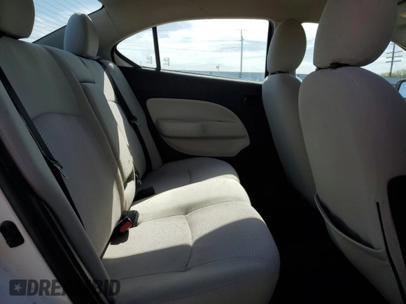 2019 Mitsubishi Mirage ES z VIN ML32F3FJ0KHF16278, wystawiony jako Copart lot #52785655 z przebiegiem 57 873 mil mil oraz Szkoda całkowita • Salvage title. Historia ofert i sprzedaży dostępna na DreamBid. Obrazek 10.