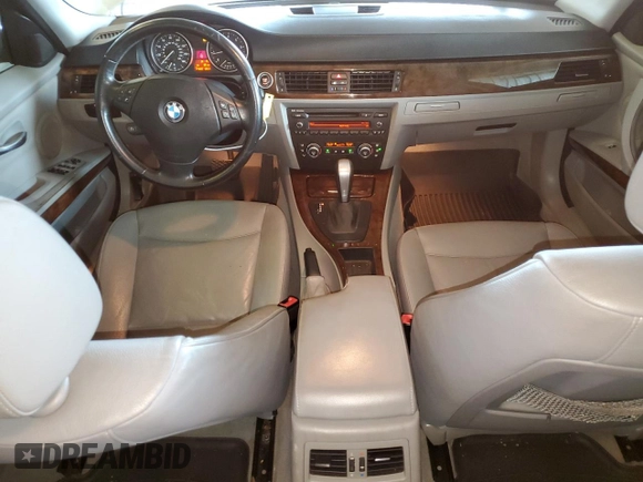 2009 BMW 3 Series 328i with VIN WBAPH77529NL82255, listed as a Copart auction lot 45608355 with 110,097 mi miles and Salvage Title. Bid and sale history available at carsss.com. Image 8.