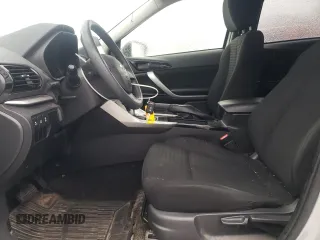 2023 Mitsubishi Eclipse Cross LE z VIN JA4ATVAA1PZ012741, wystawiony jako Copart lot #86363484 z przebiegiem 28 583 mil mil oraz Szkoda całkowita • Salvage title. Historia ofert i sprzedaży dostępna na DreamBid. Obrazek 7.