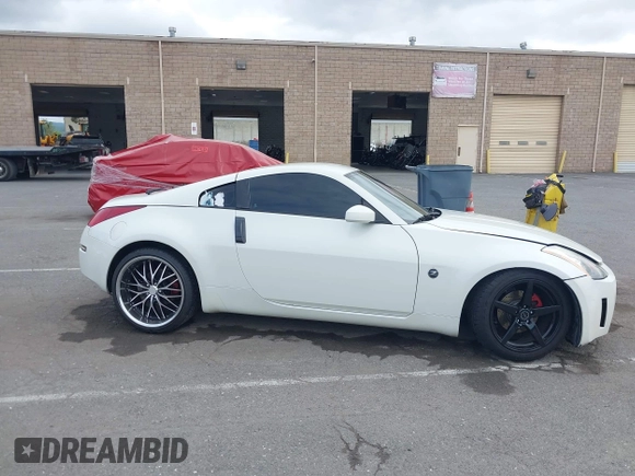 2003 Nissan 350Z Touring with VIN JN1AZ34EX3T008484, listed as a IAAI auction lot 41979820 with 190,222 mi miles. Bid and sale history available at carsss.com. Image 14.