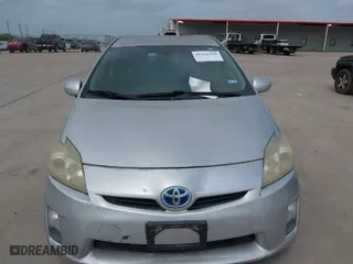 2010 Toyota Prius II with VIN JTDKN3DU9A5218449, listed as a IAAI auction lot 41956760 with 194,753 mi miles. Bid and sale history available at carsss.com. Image 6.