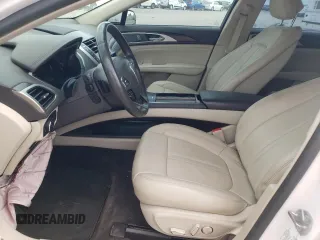 2017 Lincoln MKZ Select z VIN 3LN6L5C99HR644113, wystawiony jako Copart lot #59472605 z przebiegiem 68 444 mil mil oraz Szkoda całkowita • Salvage title. Historia ofert i sprzedaży dostępna na DreamBid. Obrazek 7.
