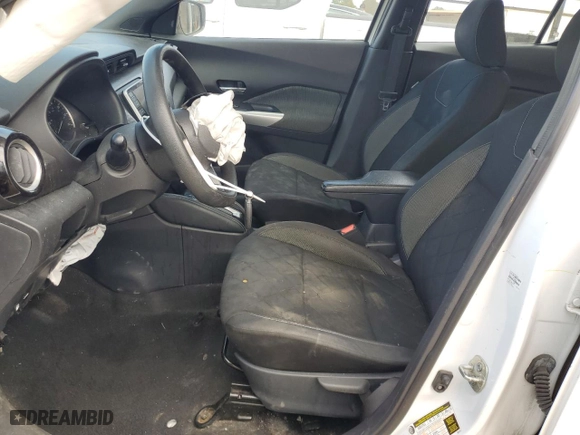 2020 Nissan Kicks SV with VIN 3N1CP5CVXLL528426, listed as a Copart auction lot 43750725 with 72,374 mi miles and Salvage Title. Bid and sale history available at carsss.com. Image 7.