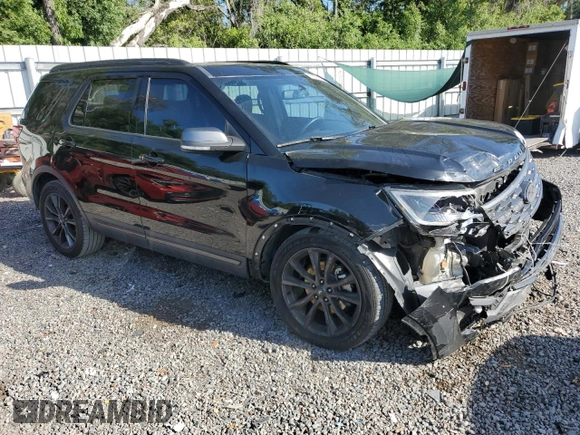 2018 Ford Explorer XLT with VIN 1FM5K7D82JGB75394, listed as a Copart auction lot 55030535 with 129,033 mi miles and Salvage title. Bid and sale history available at DreamBid. Image 4.