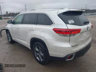 2018 Toyota Highlander Limited z VIN 5TDDZRFH6JS899857, wystawiony jako IAAI lot #41492515 z przebiegiem 98 929 mil mil oraz . Historia ofert i sprzedaży dostępna na DreamBid. Obrazek 3.