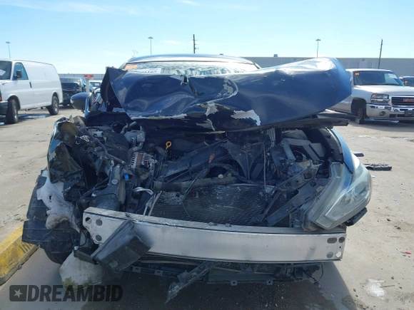 2017 Nissan Altima SV z VIN 1N4AL3AP9HC176490, wystawiony jako IAAI lot #41341165 z przebiegiem 155 020 mil mil oraz . Historia ofert i sprzedaży dostępna na DreamBid. Obrazek 12.