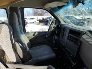 2004 GMC Savana Cargo Van with VIN 1GTGG25V641201119, listed as a Copart auction lot 41638185 with 142,757 mi miles and Clean Title. Bid and sale history available at carsss.com. Image 12.