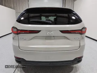 2024 Mazda CX-90 Preferred z VIN JM3KKBHD7R1133066, wystawiony jako Copart lot #55535055 z przebiegiem 34 442 mil mil oraz Tytuł czysty. Historia ofert i sprzedaży dostępna na DreamBid. Obrazek 6.