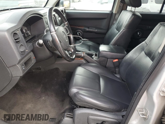2008 Jeep Commander Limited z VIN 1J8HH58N78C233112, wystawiony jako Copart lot #58253695 z przebiegiem 154 890 mil mil oraz Nie do naprawy • Non repairable. Historia ofert i sprzedaży dostępna na DreamBid. Obrazek 7.