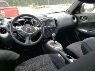 2015 Nissan Juke SL z VIN JN8AF5MV8FT561726, wystawiony jako Copart lot #58220545 z przebiegiem 106 706 mil mil oraz Szkody całkowita. Historia ofert i sprzedaży dostępna na DreamBid. Obrazek 8.