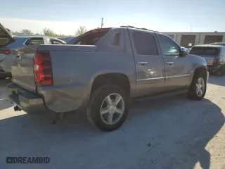 2011 Chevrolet Avalanche LTZ with VIN 3GNTKGE39BG255853, listed as a Copart auction lot 80538684 with 206,685 mi miles and Salvage Title. Bid and sale history available at carsss.com. Image 3.