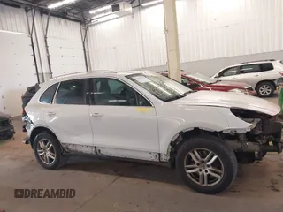 2016 Porsche Cayenne with VIN WP1AA2A26GLA10357, listed as a IAAI auction lot 41370956 with 96,026 mi miles. Bid and sale history available at carsss.com. Image 14.