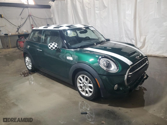 2016 MINI Cooper Hardtop S with VIN WMWXP7C52G3B49822, listed as a Copart auction lot 86055244 with 96,676 mi miles and Salvage Title. Bid and sale history available at carsss.com. Image 4.