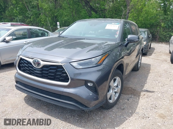 2024 Toyota Highlander LE z VIN 5TDKDRAH6RS539383, wystawiony jako IAAI lot #42267073 z przebiegiem 26 293 mil mil oraz . Historia ofert i sprzedaży dostępna na DreamBid. Obrazek 17.