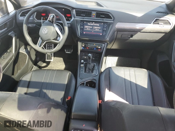 2022 Volkswagen Tiguan SE R-Line Black with VIN 3VVCB7AX5NM080672, listed as a Copart auction lot 48558245 with 29,934 mi miles and Salvage Title. Bid and sale history available at DreamBid. Image 8.