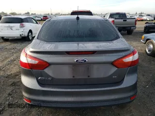 2014 Ford Focus SE with VIN 1FADP3F24EL312227, listed as a Copart auction lot 49362155 with 195,440 mi miles and Clean Title. Bid and sale history available at carsss.com. Image 6.