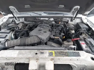 2005 Ford Explorer Sport Trac XLS z VIN 1FMZU67K85UA47665, wystawiony jako IAAI lot #41559468 z przebiegiem 124 061 mil mil oraz . Historia ofert i sprzedaży dostępna na DreamBid. Obrazek 10.