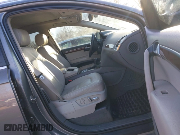2011 Audi Q7 3.0L TDI Premium Plus with VIN WA1LMAFE3BD002843, listed as a IAAI auction lot 41609039 with 152,021 mi miles. Bid and sale history available at carsss.com. Image 5.