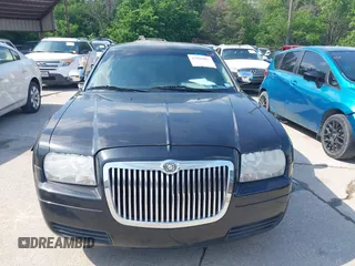 2007 Chrysler 300 with VIN 2C3LA43R57H875094, listed as a IAAI auction lot 42059007 with 125,067 mi miles. Bid and sale history available at carsss.com. Image 6.