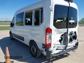 2024 Ford Transit Passenger XL z VIN 1FBAX2C81RKA68648, wystawiony jako IAAI lot #41980956 z przebiegiem 11 942 mil mil oraz . Historia ofert i sprzedaży dostępna na DreamBid. Obrazek 3.