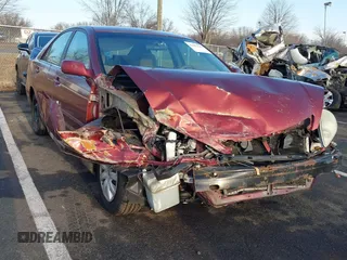 2005 Toyota Camry STD z VIN 4T1BE32KX5U388862, wystawiony jako IAAI lot #41492646 z przebiegiem 168 707 mil mil oraz . Historia ofert i sprzedaży dostępna na DreamBid. Obrazek 1.