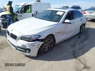 2016 BMW 5 Series 528i z VIN WBA5A5C54GG349104, wystawiony jako IAAI lot #41612678 z przebiegiem 92 449 mil mil oraz . Historia ofert i sprzedaży dostępna na DreamBid. Obrazek 2.