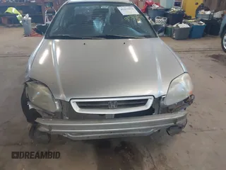 1998 Honda Civic DX with VIN 2HGEJ6342WH101132, listed as a IAAI auction lot 41253094 with 179,169 mi miles. Bid and sale history available at carsss.com. Image 6.